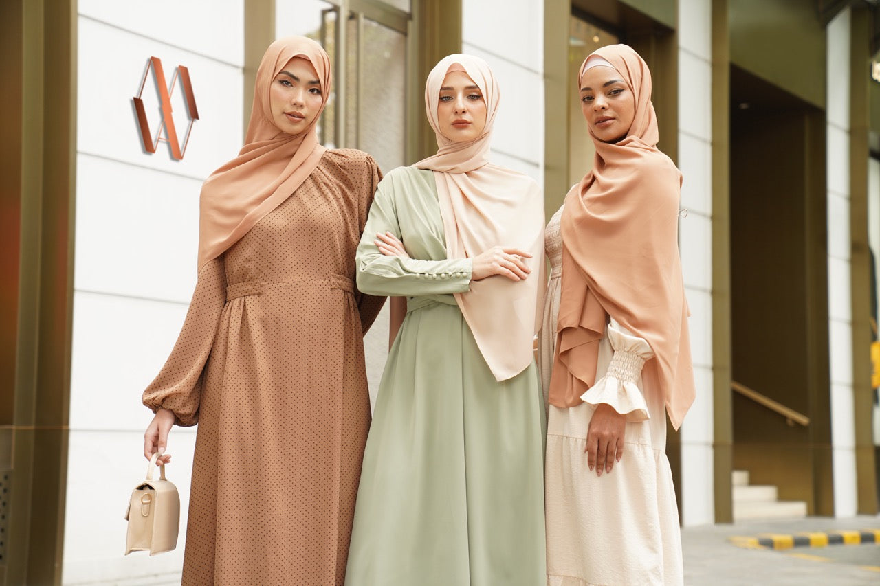 4 Dreamy Ways to Style Your Modest Dresses – Ameera Modest Wear